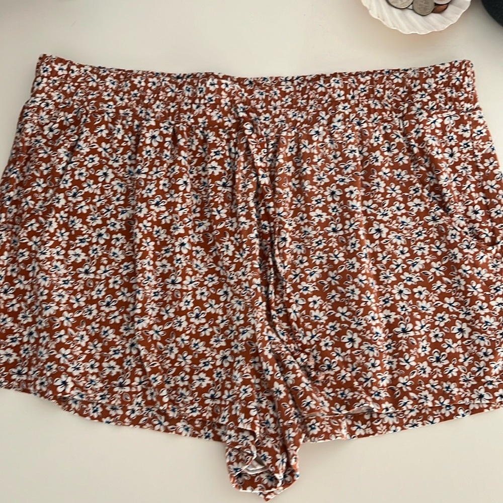 Tilly floral shorts